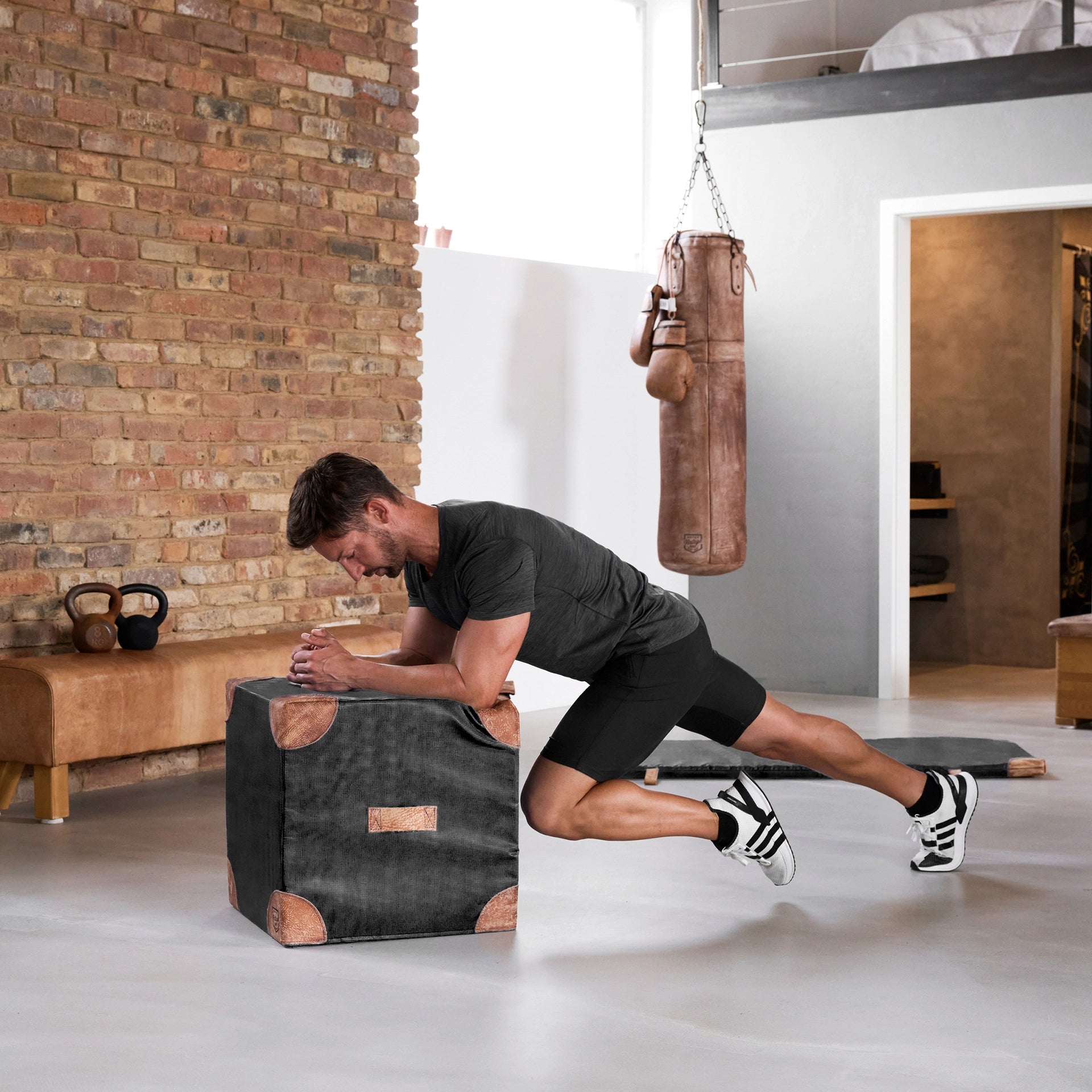 Cube Sitzwürfel BLACK | ARTZT vintage